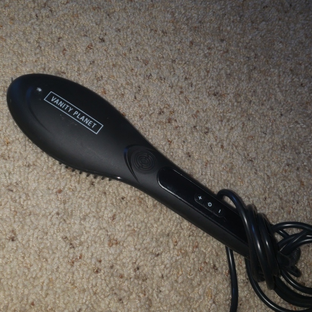 Vanity Planet Straightening Brush
